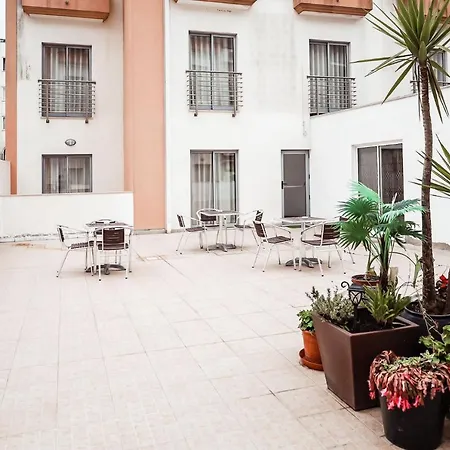 Szálloda Vitoria 2*