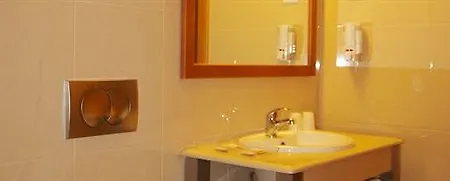 Vitoria 2*